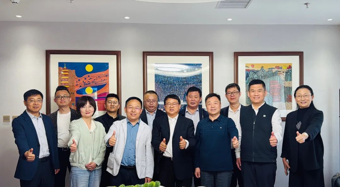 河北工业大学校友会到访奥冠公司北京办事处